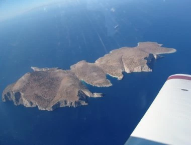 Ελληνική Ένωση Επιχειρηματιών: Ανέλαβε τη στήριξη της μοναδικής μόνιμης κατοίκου στην Κίναρο